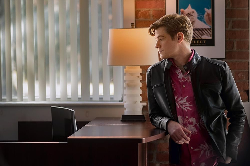 Lucas Till en The Collective
