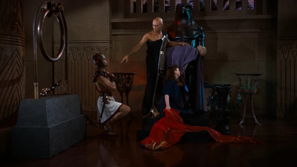 Yul Brynner en Los Diez mandamientos