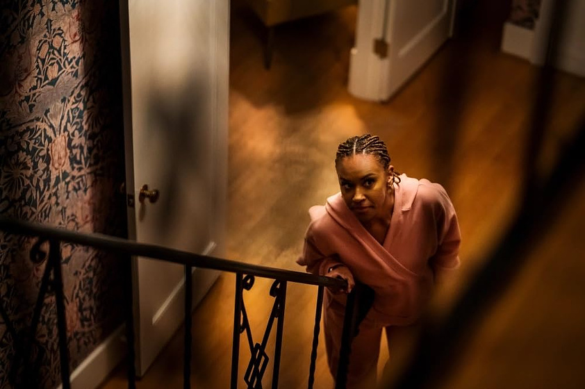 Ryan Michelle Bathe en al-otro-lado-de-la-pared