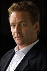 picture of actor Roark Critchlow