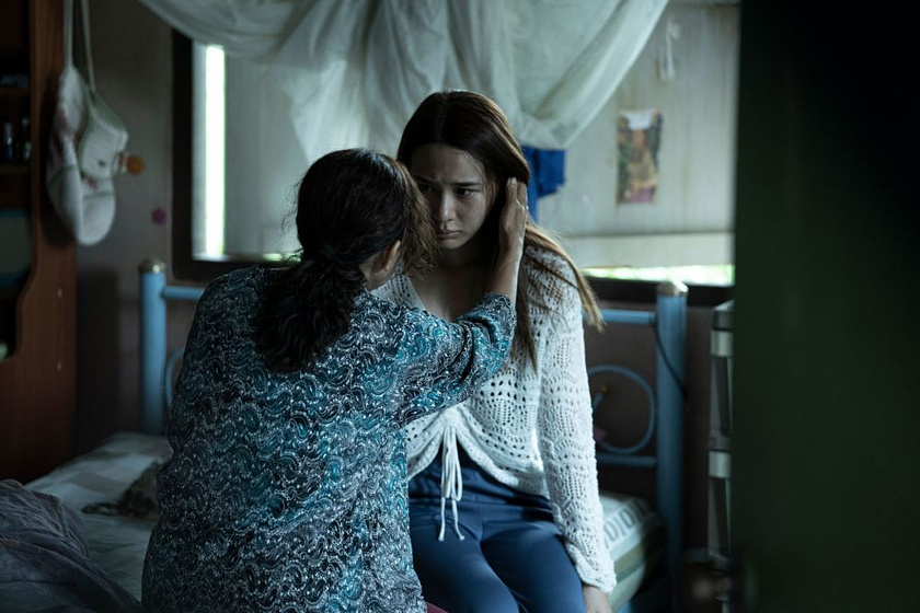 Narilya Gulmongkolpech en The Medium