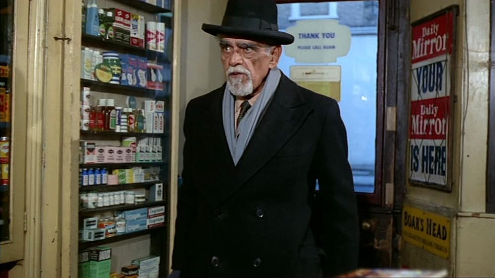 Boris Karloff en los-brujos