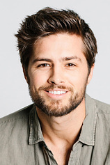 picture of actor Travis Burns