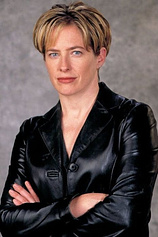 picture of actor Julie Stewart