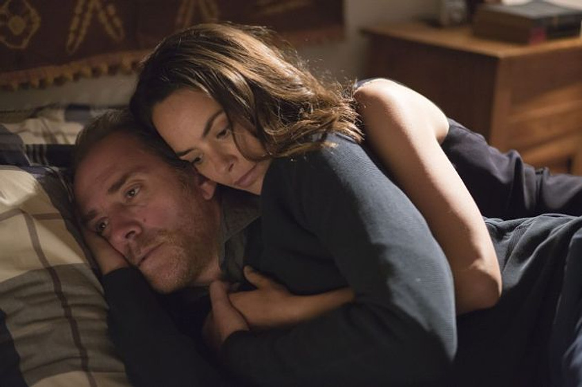 Valerio Mastandrea y Bérénice Bejo en Felices Sueños