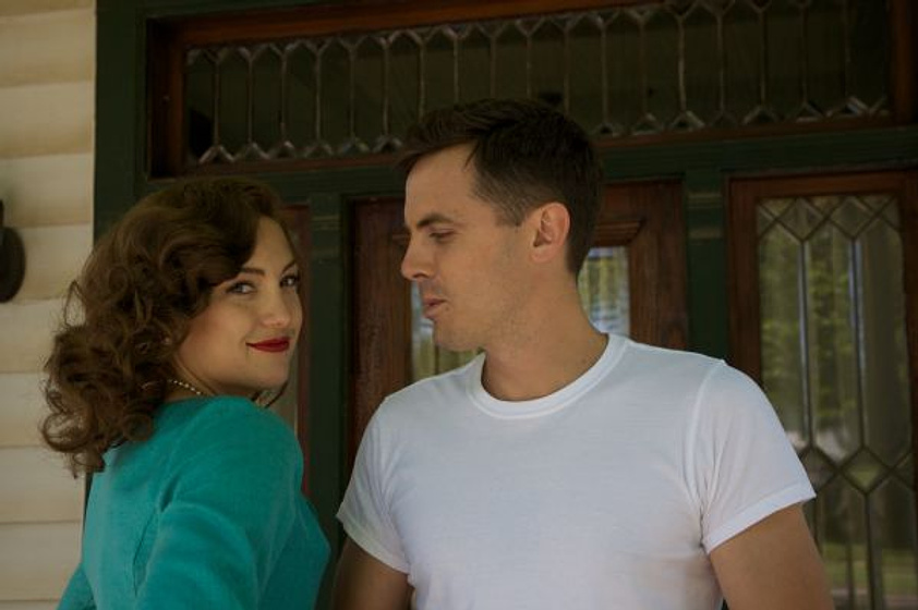 Casey Affleck y Kate Hudson en El Demonio bajo la Piel