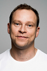 picture of actor Robert Webb