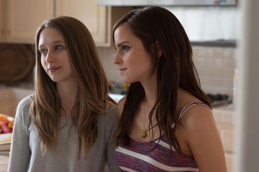 Emma Watson y Taissa Farmiga en The Bling Ring
