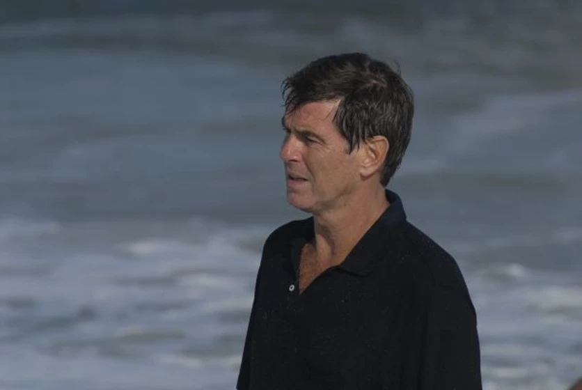 Pierce Brosnan en el-mejor-2009