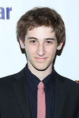 picture of actor Noah Robbins