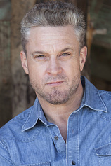 picture of actor Chris Caldovino