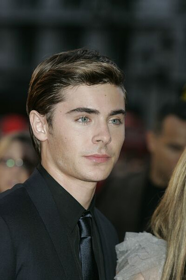 Zac Efron en High School Musical 3. Fin de Curso (Premiere en Londres. Octubre 2008)