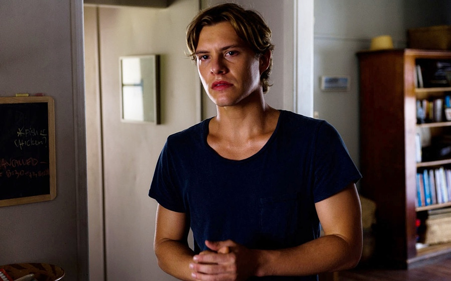 Xavier Samuel en Dos Madres Perfectas