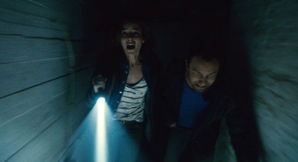 Jonathan Sadowski y Devin Kelley en atrapados-en-chernobyl