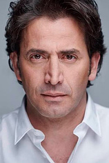 picture of actor Antonio Garrido