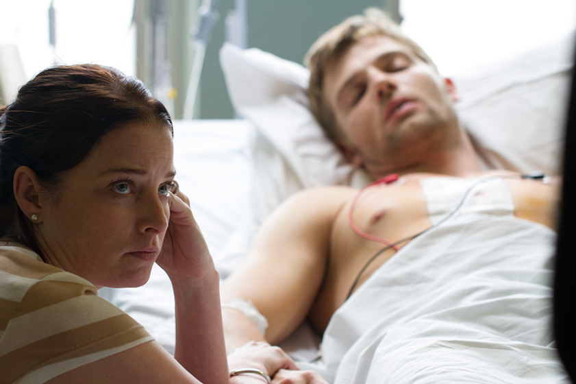 Rachel Nichols y Mike Vogel en McCanick