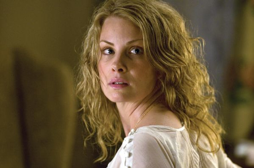 Monica Potter en La Última Casa a la Izquierda