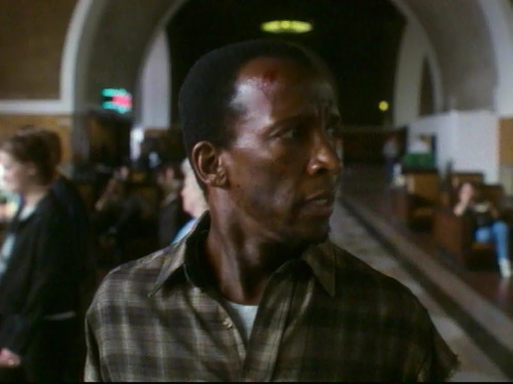 Dorian Harewood en evasion-sin-limite-colision