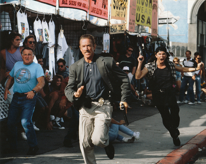 Lou Diamond Phillips y Scott Glenn en Justicia Extrema