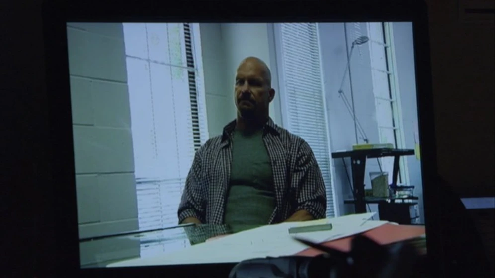 Steve Austin en the-stranger-2010