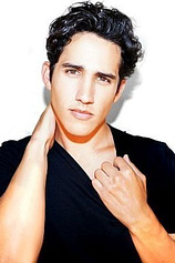 picture of actor Ryan Malaty
