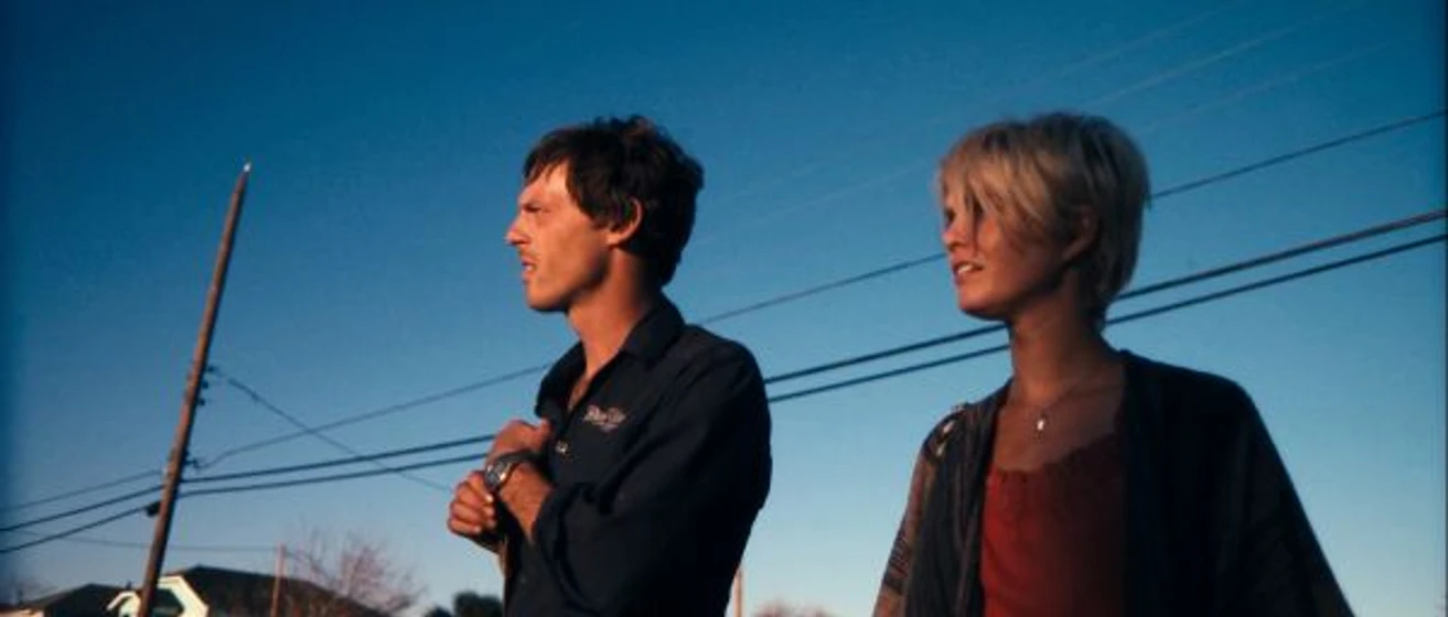 Scoot McNairy y Whitney Able en monsters