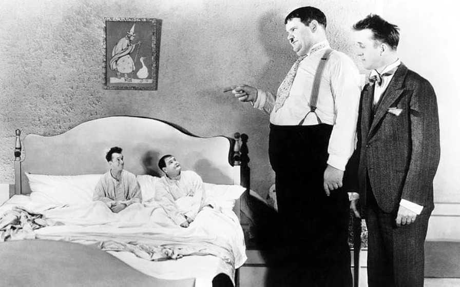 Stan Laurel y Oliver Hardy en dos-buenos-chicos