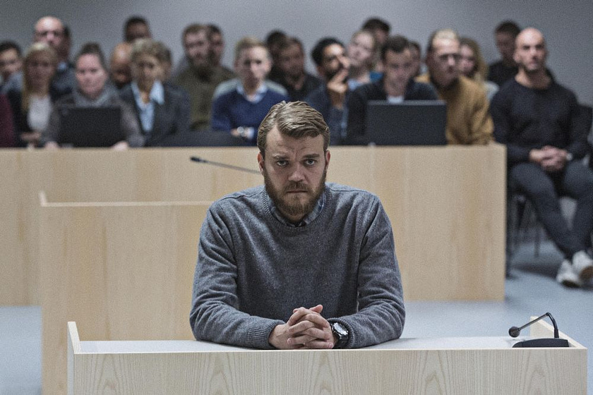 Pilou Asbæk en A War