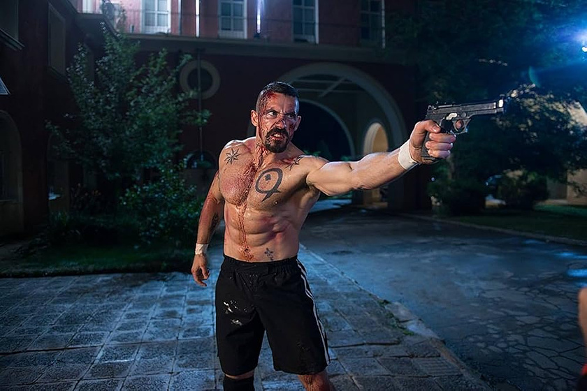 Scott Adkins en Boyka: Invicto IV