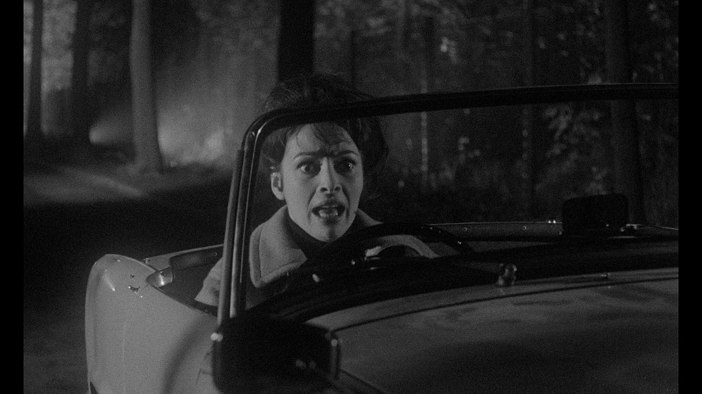 Karin Dor en The Strangler of Blackmoor Castle