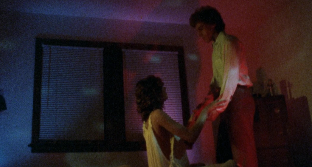 Carl Koch y Frances Raines en disconnected