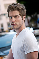 picture of actor Kyle McKeever