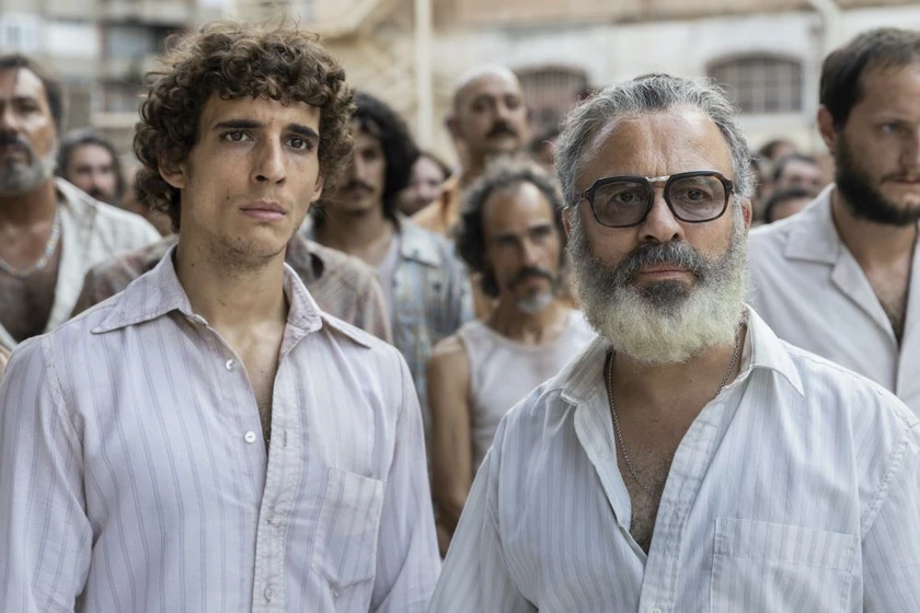 Javier Gutiérrez y Miguel Herrán en modelo-77