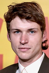 picture of actor Nicholas Denton