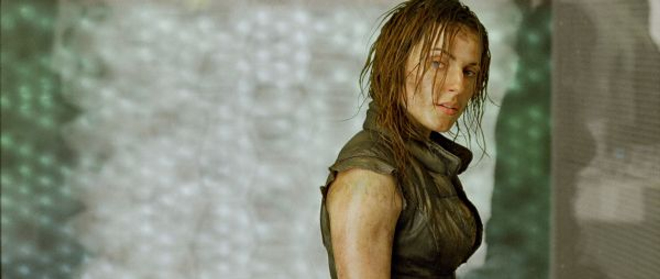 Antje Traue en Pandorum