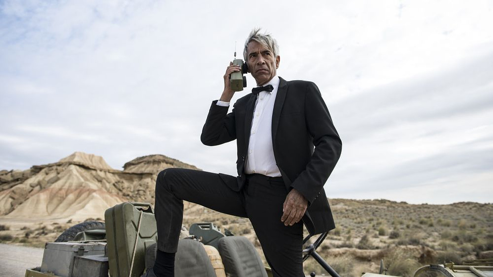 Imanol Arias en Anacleto, Agente secreto