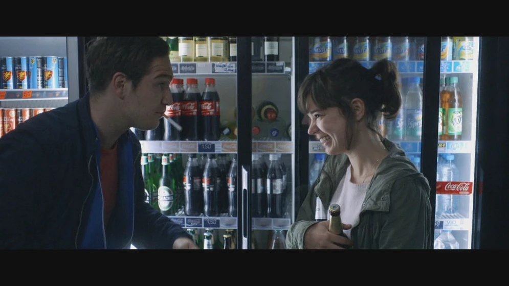 Frederick Lau y Laia Costa en victoria-2015
