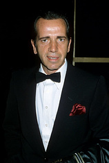 picture of actor Robert Sacchi