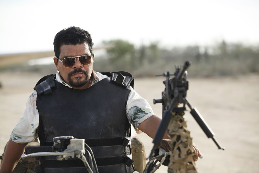 Luis Guzmán en Infiltrado en Miami