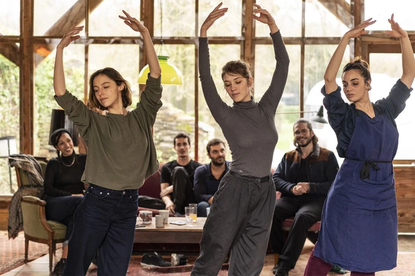 Souheila Yacoub, Alexia Giordano y Marion Barbeau en un-paso-adelante