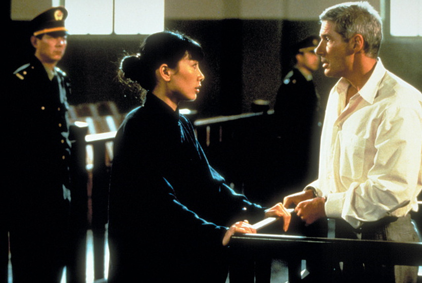 Richard Gere y Bai Ling en El Laberinto Rojo