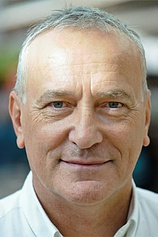 picture of actor Simon Greenall