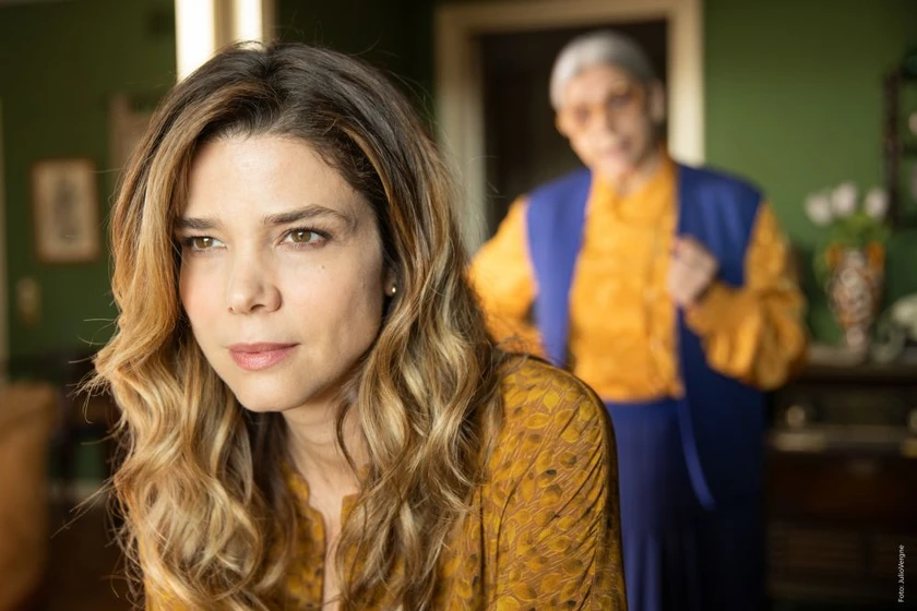 Kiti Mánver y Juana Acosta en el-inconveniente