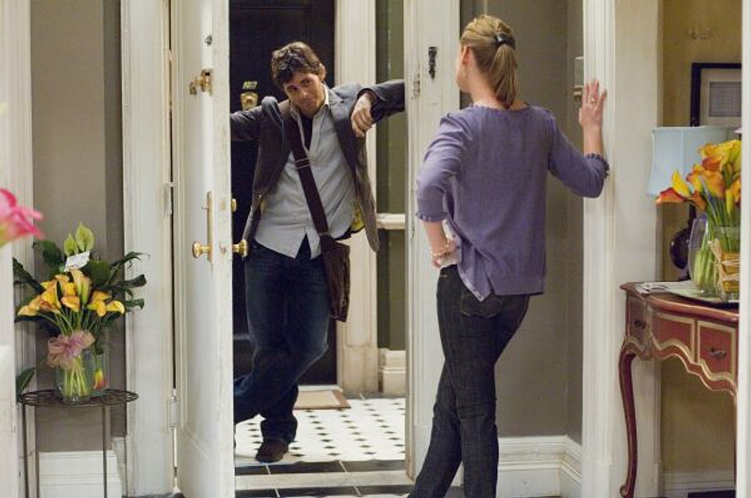 Katherine Heigl y James Marsden en 27 Vestidos
