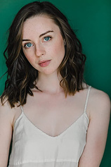 picture of actor Kacey Rohl