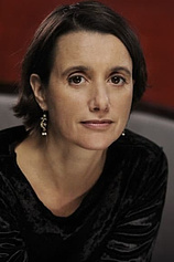 picture of actor Sandrine Dumas