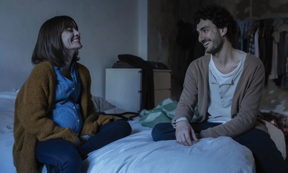 Alexandra Jiménez y Miki Esparbé en las-distancias