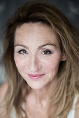 picture of actor Marie-Armelle Deguy