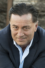 picture of actor Ömer Simsek