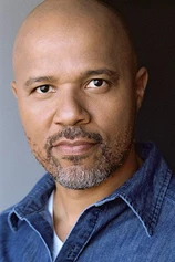 Foto de J. Lamont Pope